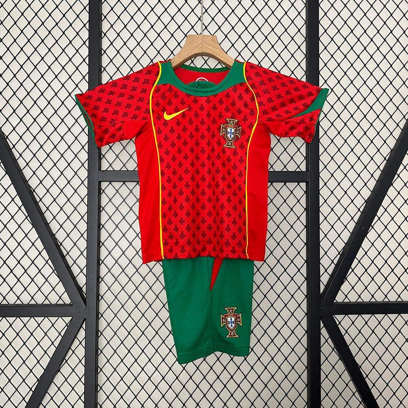 PORTUGAL I 2004 CONJUNTO INFANTIL (RETRO)