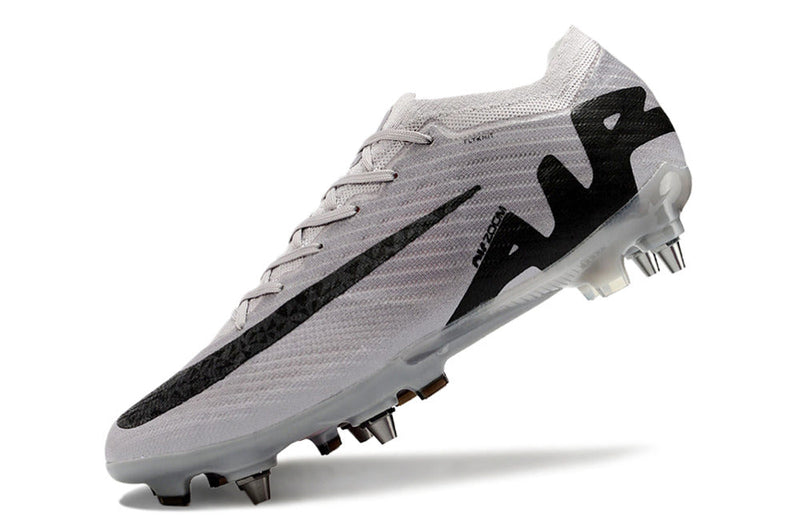 BOTA DE FUTBOL NIKE MERCURIAL 15 ELITE SG - CINZA